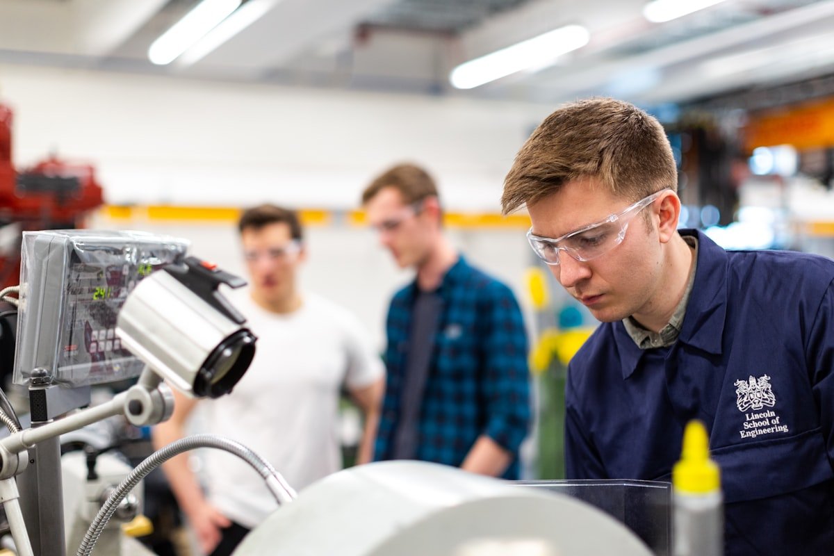 Quality Standards & Batch Testing in Bulk Hardware Procurement: What Every Builder Should Know
